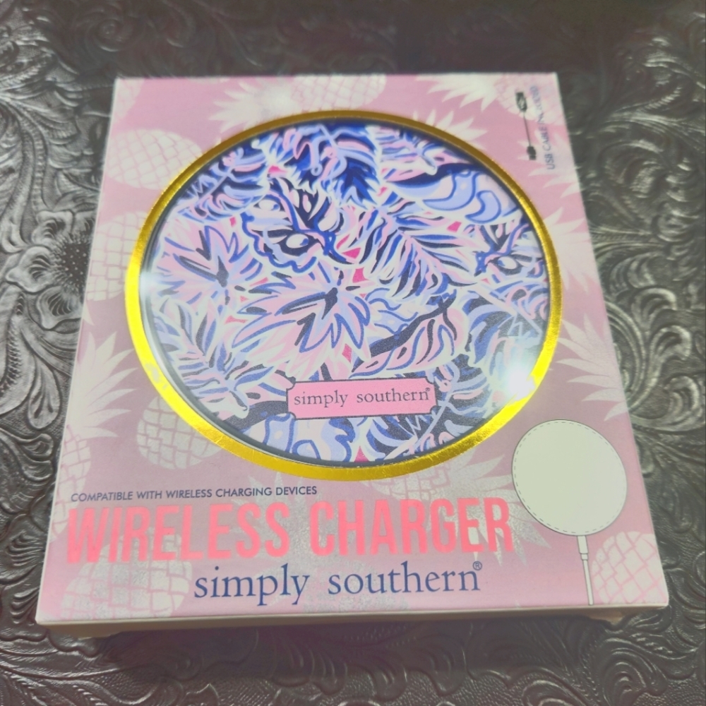 NEW Simply Southern Wirless Charger Floral